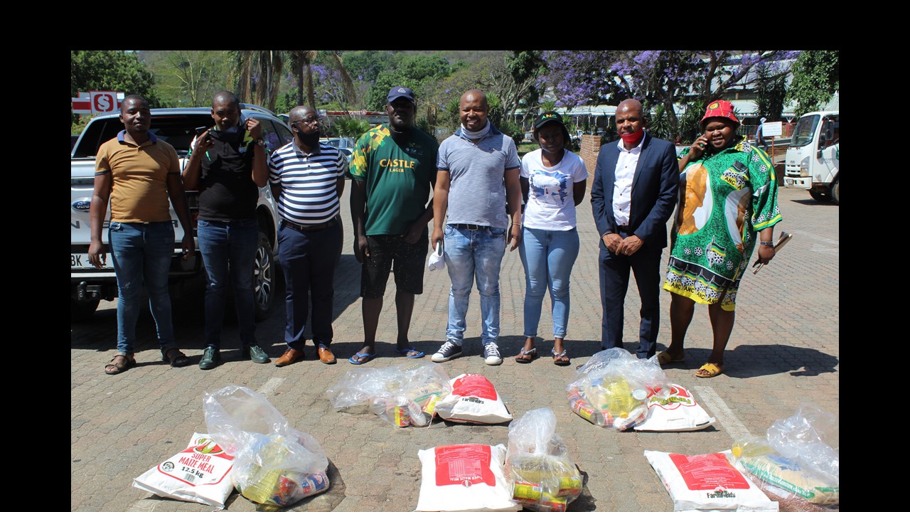 Food parcels go a long way to ease hawkers' lockdown struggles