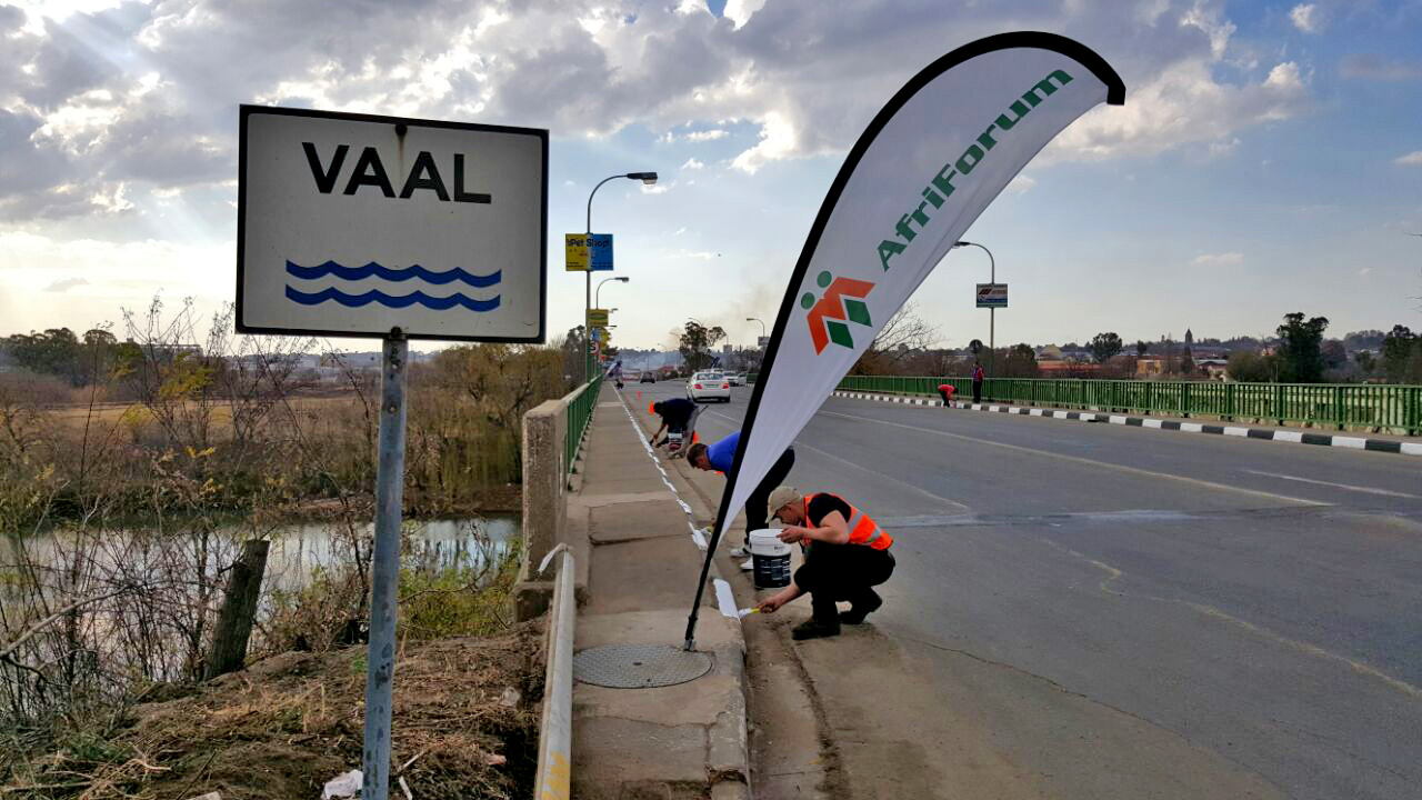 AfriForum commences with clean-up project in Standerton