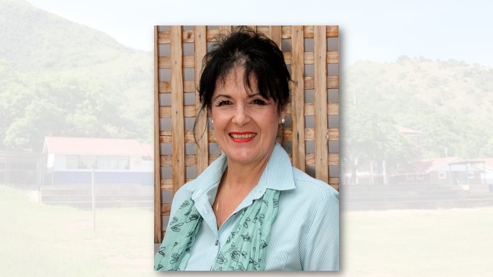 Erika sluit haar roemryke onderwysloopbaan op 'n hoogtepunt af post image