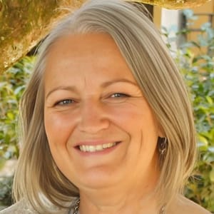 Lynette Spencer profile image